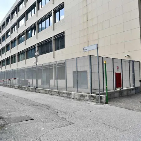 Via Verdi, Vicino All'universita E Al Duomo * Trento