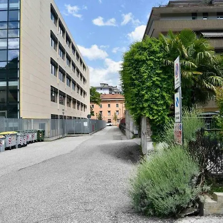 Via Verdi, Vicino All'universita E Al Duomo *